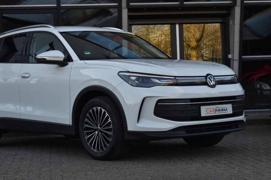 Volkswagen Tiguan 1.5 eTSI Life Edition Lane ACC Camera StuurVw