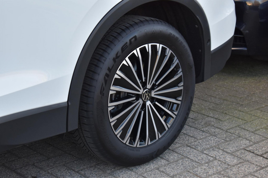 Volkswagen Tiguan 1.5 eTSI Life Edition Lane ACC Camera StuurVw