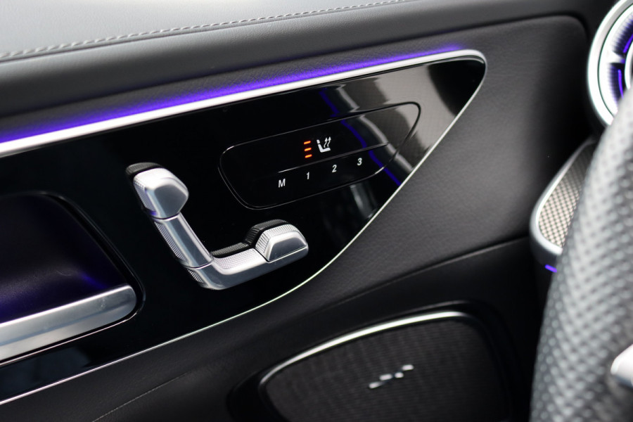 Mercedes-Benz C-Klasse 220 d AMG Line | Panoramadak | Surround Camera | Memory | Digital Light | Advanced Sound System | HUD | Keyless Go | Verwarmd Stuurwiel | Augmented Reality |