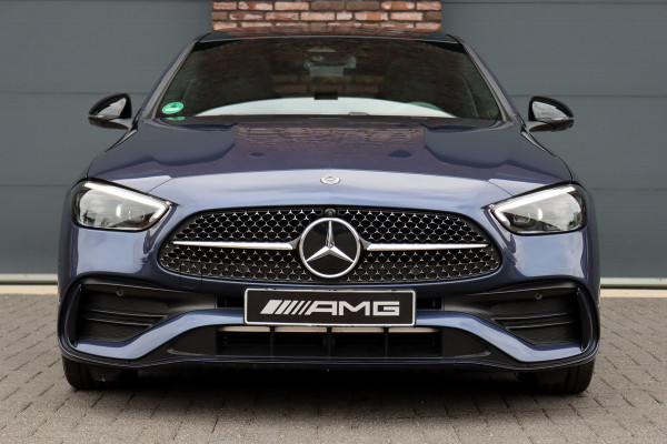 Mercedes-Benz C-Klasse 220 d AMG Line | Panoramadak | Surround Camera | Memory | Digital Light | Advanced Sound System | HUD | Keyless Go | Verwarmd Stuurwiel | Augmented Reality |