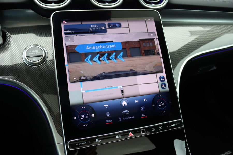 Mercedes-Benz C-Klasse 220 d AMG Line | Panoramadak | Surround Camera | Memory | Digital Light | Advanced Sound System | HUD | Keyless Go | Verwarmd Stuurwiel | Augmented Reality |