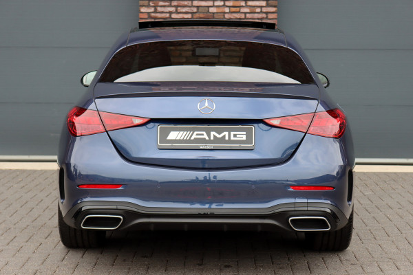 Mercedes-Benz C-Klasse 220 d AMG Line | Panoramadak | Surround Camera | Memory | Digital Light | Advanced Sound System | HUD | Keyless Go | Verwarmd Stuurwiel | Augmented Reality |