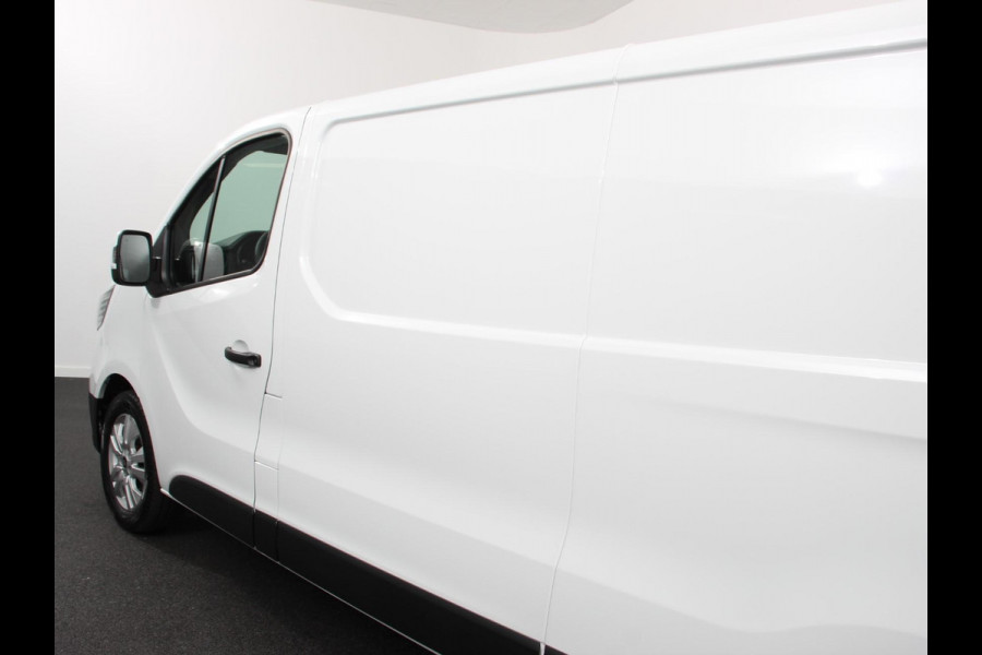 Renault Trafic 2.0 Blue dC1 150PK T30 L2H1 Advance Automaat Renault Trafic 2.0 Blue dC1 150 EDC T30 L2H1 Advance | Navigatie | Airco | Lichtmetalen velgen | Betimmering | Trekhaak | Camera | Parkeer sensoren | Dab