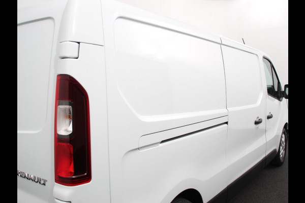 Renault Trafic 2.0 Blue dC1 150PK T30 L2H1 Advance Automaat Renault Trafic 2.0 Blue dC1 150 EDC T30 L2H1 Advance | Navigatie | Airco | Lichtmetalen velgen | Betimmering | Trekhaak | Camera | Parkeer sensoren | Dab