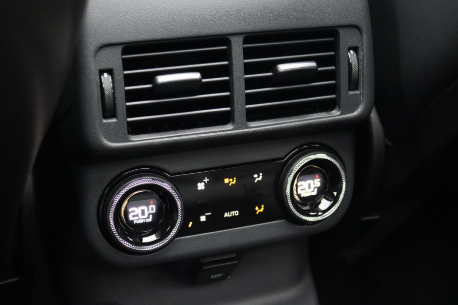 Land Rover Range Rover Velar 5.0 V8 SV Autobiography Dynamic Edition Aut8 | Panoramadak | Adaptieve Cruise Control | Meridian Signature | Massage | Stoelventilatie | Verwarmd Stuurwiel | HUD |