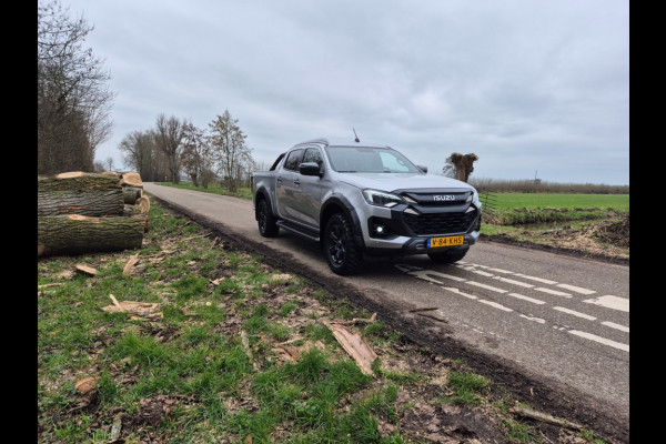 Isuzu D-max V-Cross MY25 Double Cab verlengd 5-persoons BPM vrij trekhaak 3500 Kg trekgewicht