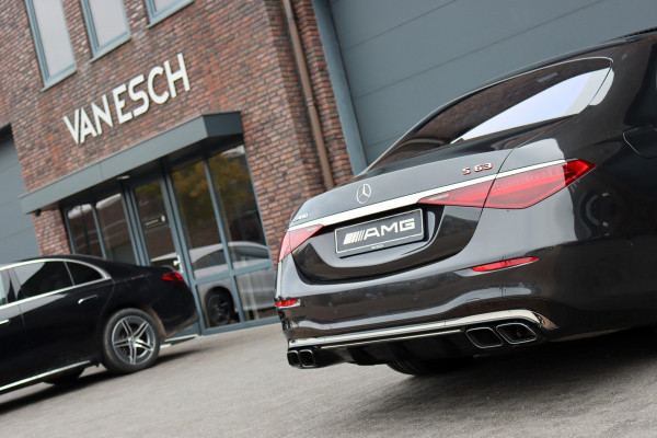 Mercedes-Benz S-Klasse AMG 63 S E Performance Aut9 | 802pk | Carbon | Achterasbesturing | Distronic+ | Airmatic | Stoelventilatie | Panoramadak | Vlakkenverwarming | Digital Light | Nappa Leder | Burmester |