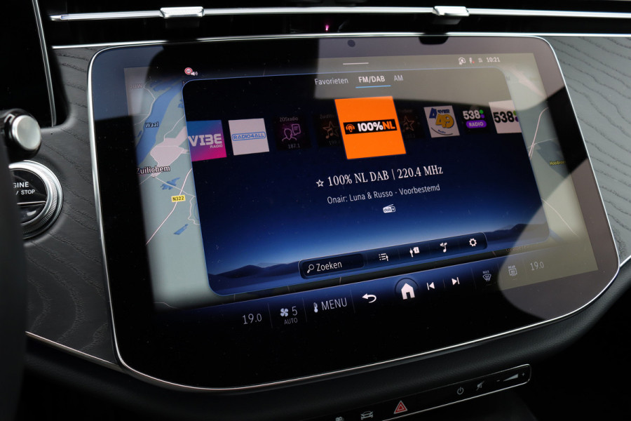 Mercedes-Benz E-Klasse Estate 300 e Luxury Line Aut9 | Distronic Pro | Keyless Go | Camera | Dodehoekassistent | High Perf. LED | Zitcomfortpakket |