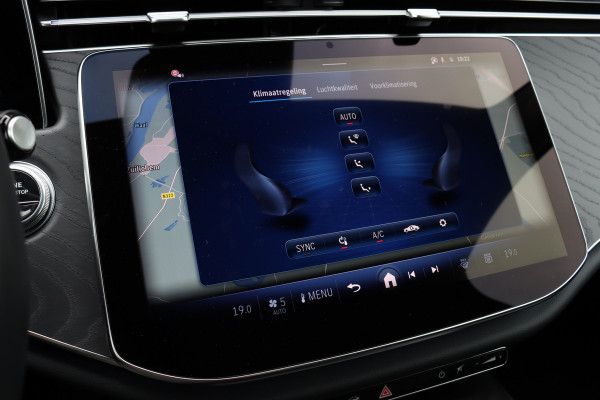 Mercedes-Benz E-Klasse Estate 300 e Luxury Line Aut9 | Distronic Pro | Keyless Go | Camera | Dodehoekassistent | High Perf. LED | Zitcomfortpakket |