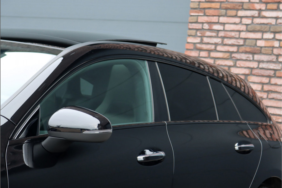 Mercedes-Benz CLA-Klasse Shooting Brake 250 e AMG Line Aut8 | Facelift | Panoramadak | Distronic Pro | Verwarmd Stuurwiel | Widescreen | Keyless Go | Surround Camera | Multibeam LED |
