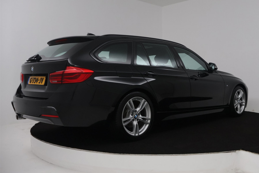 BMW 3 Serie Touring 330i High Executive (PANORAMADAK, STOELVERWARMING, LEER, NAVIGATIE, PARKEERSENSOREN)