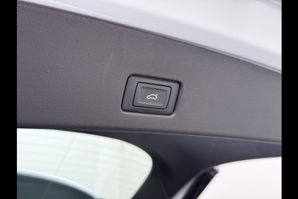 Audi Q4 e-tron 50 Quattro Launch Ed. Advanced Plus 82kWh SOH 95% Leder Warmtepomp Navi Camera Adap.Cruise Elek.Stoelen+Memory+Verwarming Apple  Elek.Achterklep DAB Matrix LED Lmv Keyless 1e Eigenaar Origineel Nederlandse Auto Dealeronderhouden