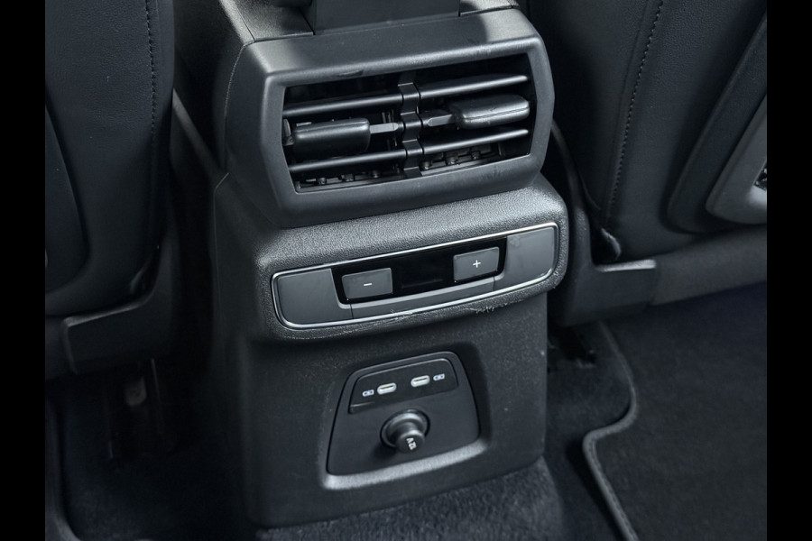 Audi Q4 e-tron 50 Quattro Launch Ed. Advanced Plus 82kWh SOH 95% Leder Warmtepomp Navi Camera Adap.Cruise Elek.Stoelen+Memory+Verwarming Apple  Elek.Achterklep DAB Matrix LED Lmv Keyless 1e Eigenaar Origineel Nederlandse Auto Dealeronderhouden