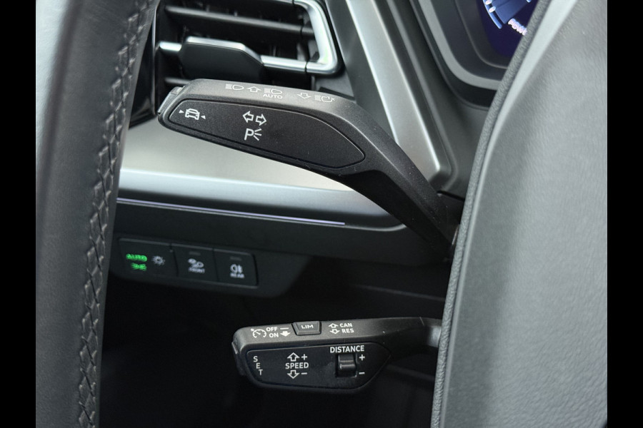 Audi Q4 e-tron 50 Quattro Launch Ed. Advanced Plus 82kWh SOH 95% Leder Warmtepomp Navi Camera Adap.Cruise Elek.Stoelen+Memory+Verwarming Apple  Elek.Achterklep DAB Matrix LED Lmv Keyless 1e Eigenaar Origineel Nederlandse Auto Dealeronderhouden