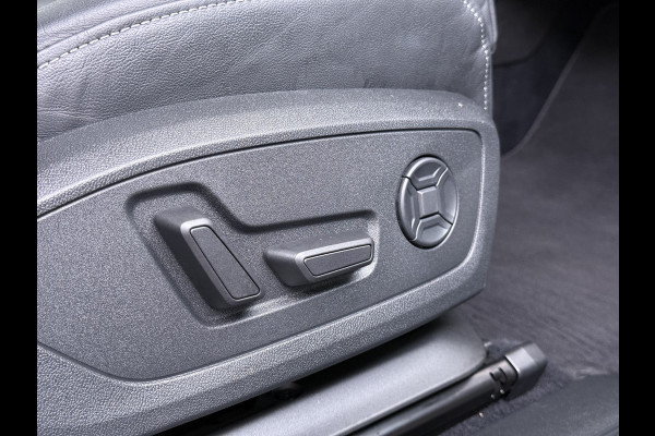 Audi Q4 e-tron 50 Quattro Launch Ed. Advanced Plus 82kWh SOH 95% Leder Warmtepomp Navi Camera Adap.Cruise Elek.Stoelen+Memory+Verwarming Apple  Elek.Achterklep DAB Matrix LED Lmv Keyless 1e Eigenaar Origineel Nederlandse Auto Dealeronderhouden
