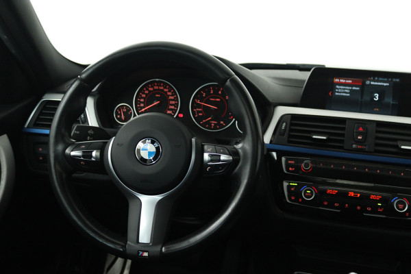 BMW 3 Serie Touring 330i High Executive (PANORAMADAK, STOELVERWARMING, LEER, NAVIGATIE, PARKEERSENSOREN)