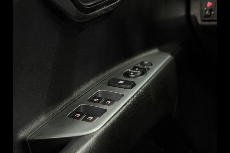 Kia Stonic 1.0 T-GDi 120pk MHEV GT-Line | LED | Camera | Navigatie | Climatronic | CarPlay /DAB+ | Lane-assist | Cruisecontrole |