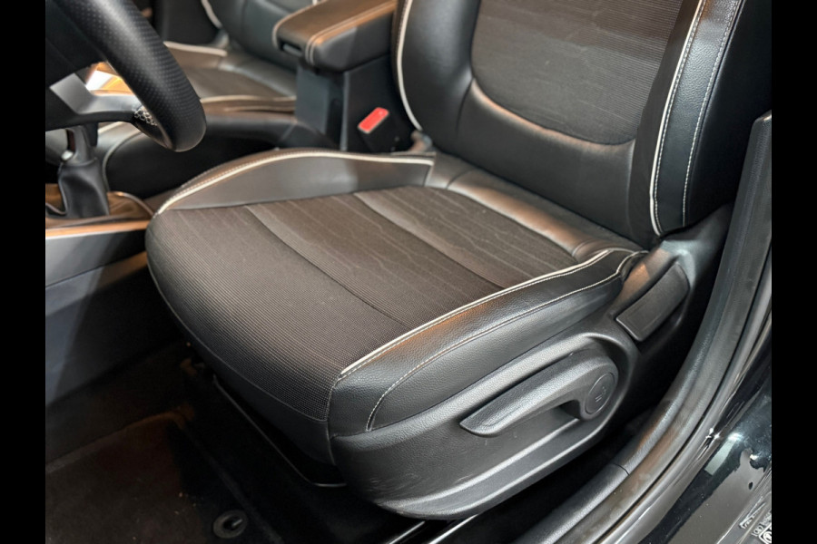 Kia Stonic 1.0 T-GDi 120pk MHEV GT-Line | LED | Camera | Navigatie | Climatronic | CarPlay /DAB+ | Lane-assist | Cruisecontrole |