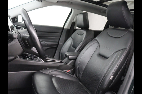 Jeep Compass 4xe 190 Plug-in Electric Limited | Panoramadak | Leder | Trekhaak | Stoelverwarming | 19'' | Carplay | Camera | Adaptive cruise | Navigatie | Full LED | PHEV