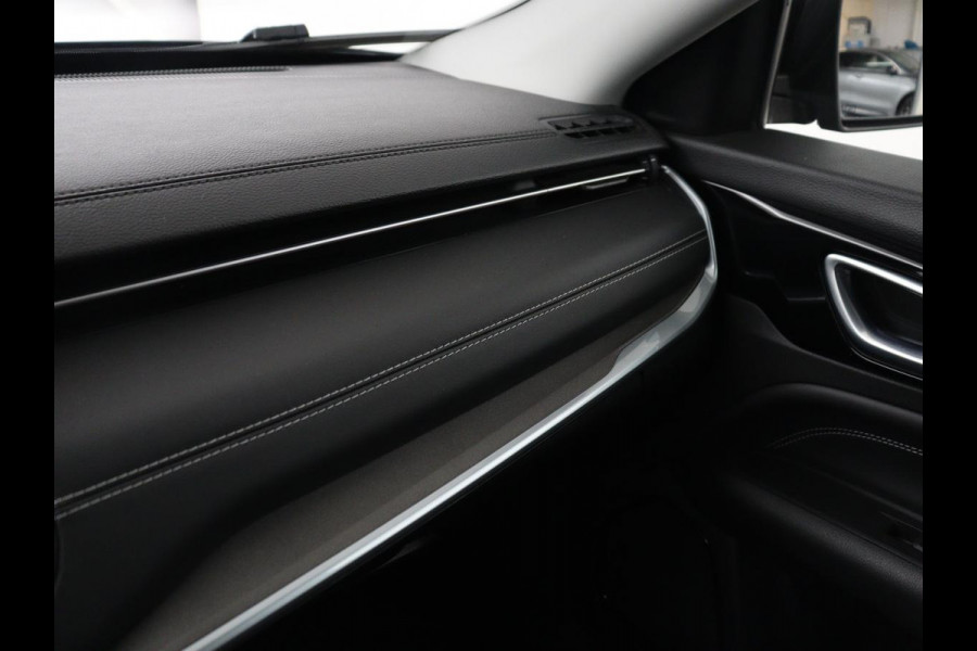 Jeep Compass 4xe 190 Plug-in Electric Limited | Panoramadak | Leder | Trekhaak | Stoelverwarming | 19'' | Carplay | Camera | Adaptive cruise | Navigatie | Full LED | PHEV