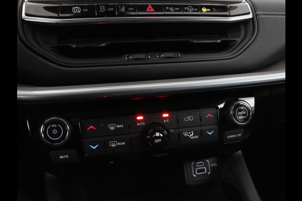 Jeep Compass 4xe 190 Plug-in Electric Limited | Panoramadak | Leder | Trekhaak | Stoelverwarming | 19'' | Carplay | Camera | Adaptive cruise | Navigatie | Full LED | PHEV