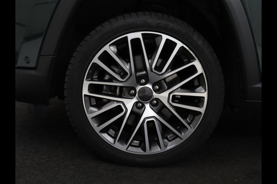 Jeep Compass 4xe 190 Plug-in Electric Limited | Panoramadak | Leder | Trekhaak | Stoelverwarming | 19'' | Carplay | Camera | Adaptive cruise | Navigatie | Full LED | PHEV