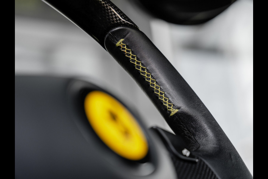 Ferrari F8 Tributo 3.9 V8 HELE | Carbon velgen | Pass. display | Lift | Daytona racing seats