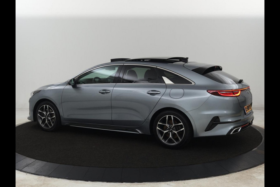 Kia ProCeed 1.5 T-GDI GT-Line | Panoramadak | Stoelverwarming | Trekhaak | Leder/Alcantara | Carplay | Stuurverwarming | Camera | Navigatie | Keyless | Full LED | Parkeerhulp | Cruise control