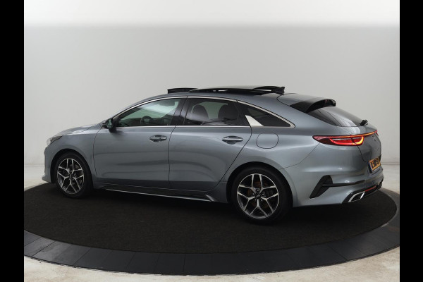 Kia ProCeed 1.5 T-GDI GT-Line | Panoramadak | Stoelverwarming | Trekhaak | Leder/Alcantara | Carplay | Stuurverwarming | Camera | Navigatie | Keyless | Full LED | Parkeerhulp | Cruise control