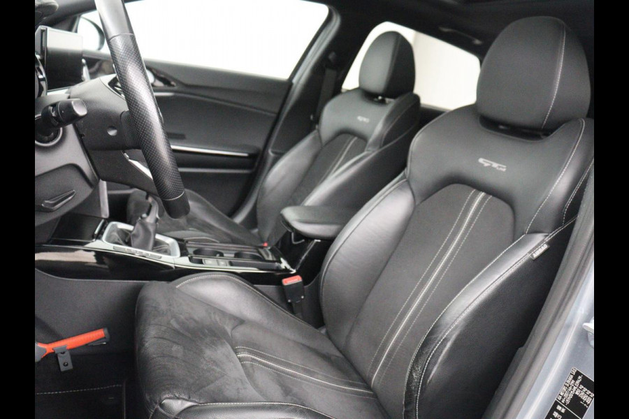 Kia ProCeed 1.5 T-GDI GT-Line | Panoramadak | Stoelverwarming | Trekhaak | Leder/Alcantara | Carplay | Stuurverwarming | Camera | Navigatie | Keyless | Full LED | Parkeerhulp | Cruise control