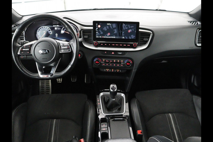 Kia ProCeed 1.5 T-GDI GT-Line | Panoramadak | Stoelverwarming | Trekhaak | Leder/Alcantara | Carplay | Stuurverwarming | Camera | Navigatie | Keyless | Full LED | Parkeerhulp | Cruise control