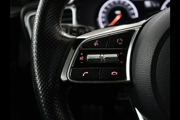 Kia ProCeed 1.5 T-GDI GT-Line | Panoramadak | Stoelverwarming | Trekhaak | Leder/Alcantara | Carplay | Stuurverwarming | Camera | Navigatie | Keyless | Full LED | Parkeerhulp | Cruise control