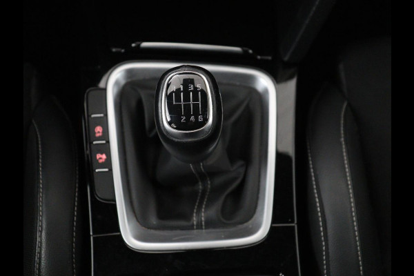 Kia ProCeed 1.5 T-GDI GT-Line | Panoramadak | Stoelverwarming | Trekhaak | Leder/Alcantara | Carplay | Stuurverwarming | Camera | Navigatie | Keyless | Full LED | Parkeerhulp | Cruise control