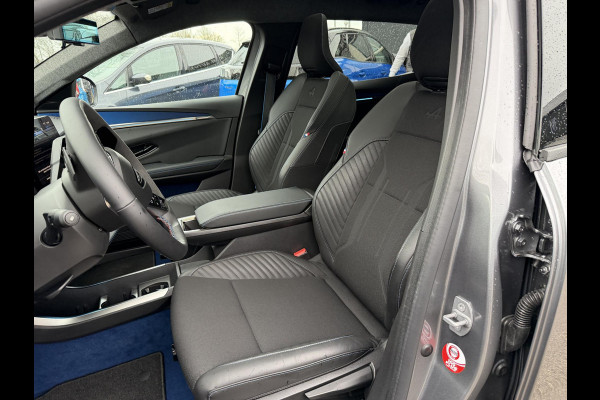 Renault Scénic E-Tech EV87 long range esprit Alpine WARMTEPOMP | AFNEEMBARE TREKHAAK | 360 CAMERA | PANO | STOEL- & STUURWIELVERWARMING | ORIG. NL AUTO | 1E EIGENAAR | TOPSTAAT | RIJKLAARPRIJS MET RESTERENDE FABRIEKSGARANTIE