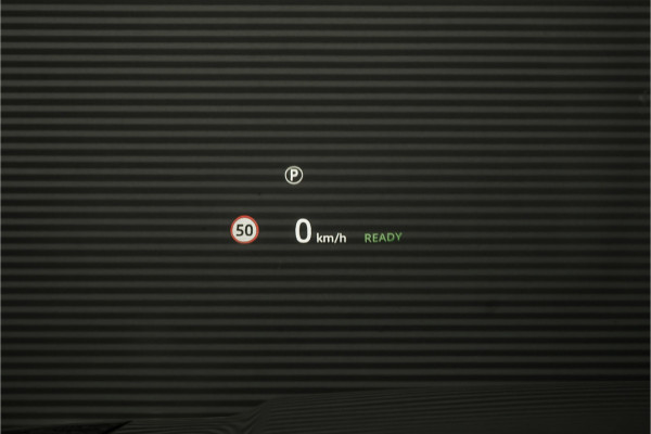 Land Rover Defender 110 2.0 P400e Pano HUD ACC Stuur & Stoelverw