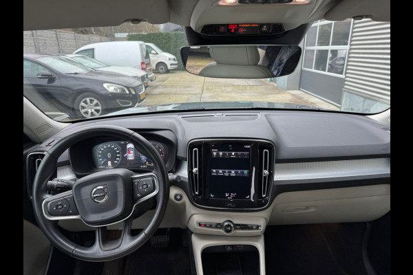 Volvo XC40 2.0 T4 Momentum Leder Parkeercamera 190pk