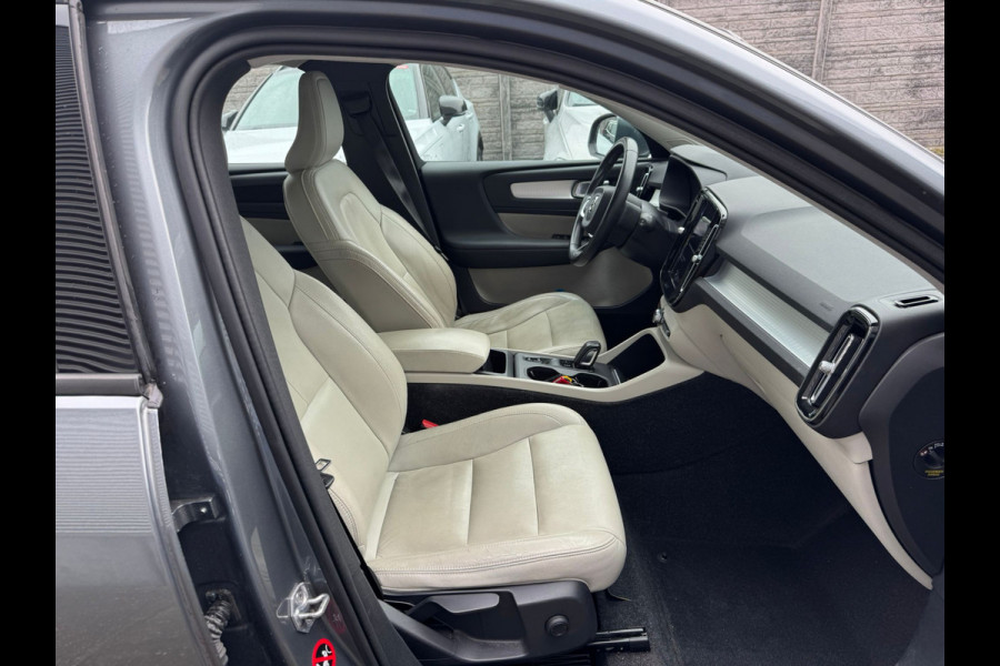 Volvo XC40 2.0 T4 Momentum Leder Parkeercamera 190pk