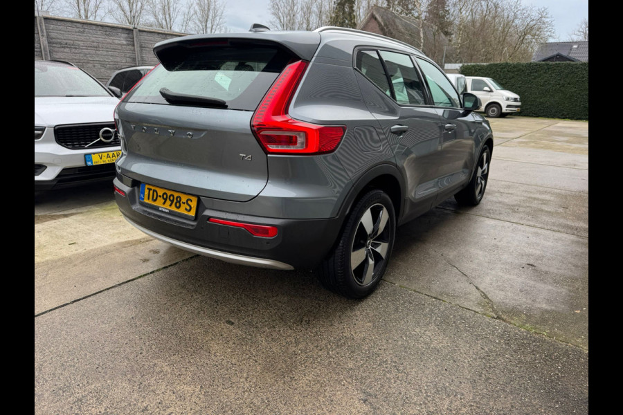 Volvo XC40 2.0 T4 Momentum Leder Parkeercamera 190pk