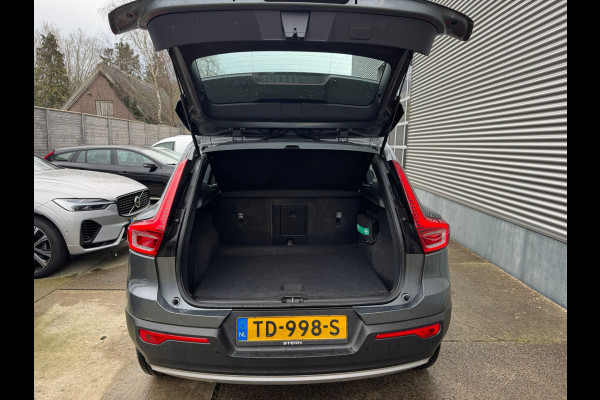 Volvo XC40 2.0 T4 Momentum Leder Parkeercamera 190pk