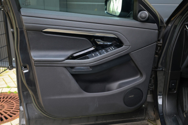 Land Rover Range Rover Evoque 1.5 P300e AWD R-Dynamic S | BTW | PANO | CAMERA | CARPLAY | ACC | STUURVERW |