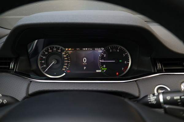 Land Rover Range Rover Evoque 1.5 P300e AWD R-Dynamic S | BTW | PANO | CAMERA | CARPLAY | ACC | STUURVERW |