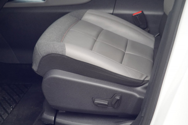 Citroën C5 Aircross 1.6 Plug-in Hybrid 225 Shine / Camera / Trekhaak / Side Assist / Navi / Stoelverw.