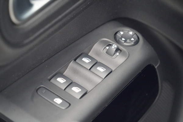 Citroën C5 Aircross 1.6 Plug-in Hybrid 225 Shine / Camera / Trekhaak / Side Assist / Navi / Stoelverw.