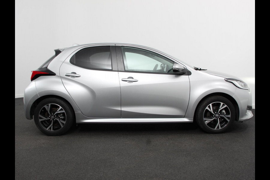 Toyota Yaris 1.5 Hybrid Dynamic Automaat | Navigatie | Climate control | Cruise control adaptive | LED | Achteruitrijcamera | Lane assist | Apple Carplay/ Android Auto | Keyless start