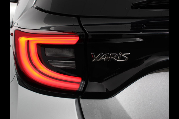 Toyota Yaris 1.5 Hybrid Dynamic Automaat | Navigatie | Climate control | Cruise control adaptive | LED | Achteruitrijcamera | Lane assist | Apple Carplay/ Android Auto | Keyless start