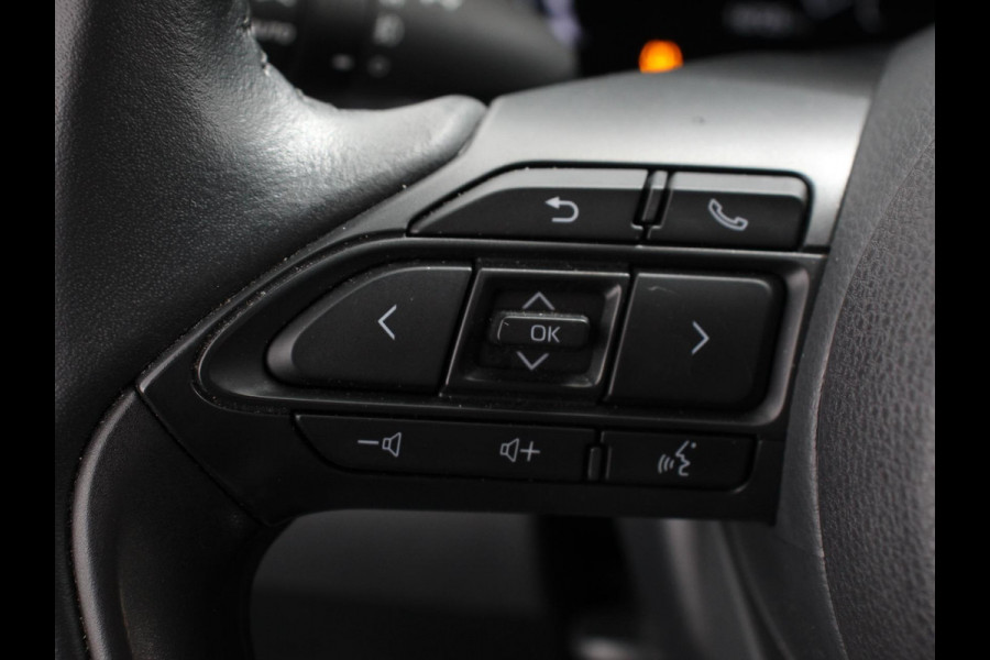 Toyota Yaris 1.5 Hybrid Dynamic Automaat | Navigatie | Climate control | Cruise control adaptive | LED | Achteruitrijcamera | Lane assist | Apple Carplay/ Android Auto | Keyless start