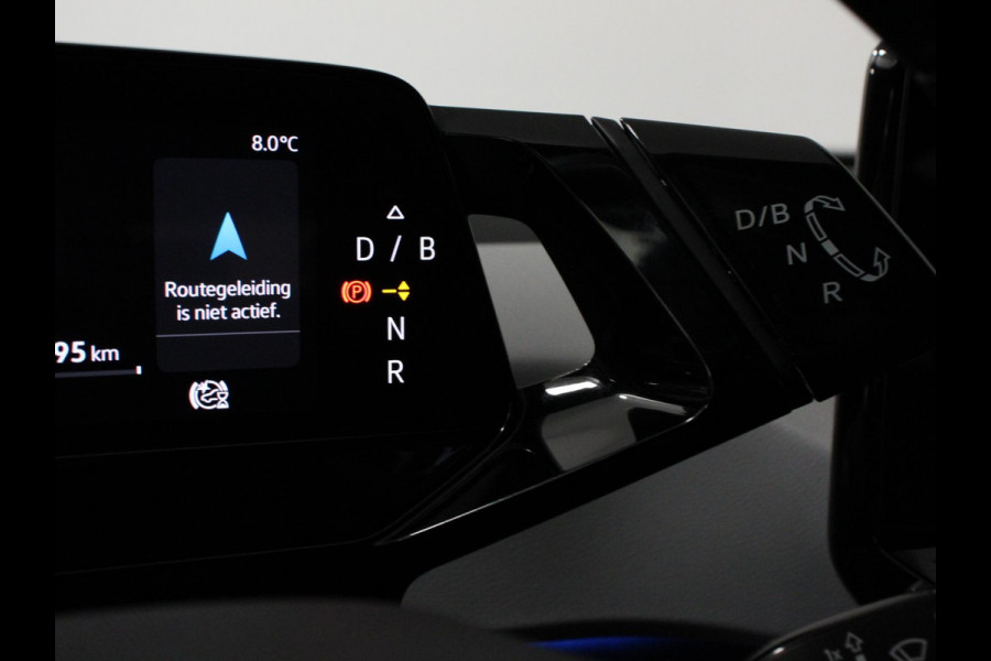 Volkswagen ID.3 First Plus 58 kWh | Navigatie | Apple Carplay/Android Auto | Camera | Parkeersensoren | Adaptive Cruise Control | Full LED Matrix | Stoel- en stuurverwarming | Lichtmetalen velgen | Climate Control