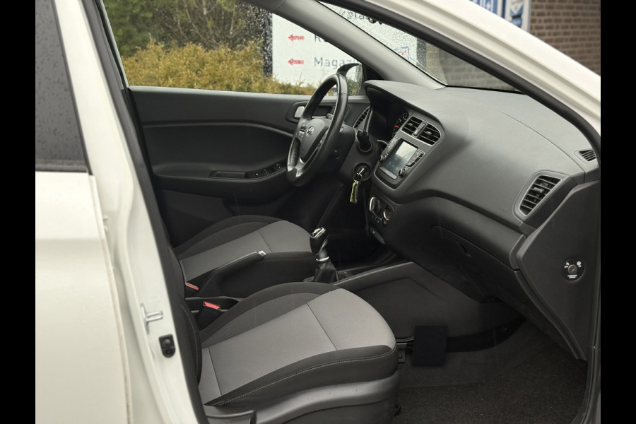 Hyundai i20 1.0 T-GDI i-Motion | Apple Carplay/Android Auto, Camera, Airco, Cruise Control | Dealeronderhouden| 1e Eigenaar NAP |
