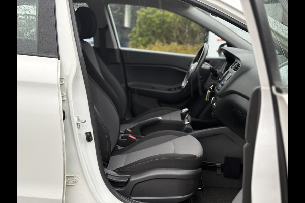 Hyundai i20 1.0 T-GDI i-Motion | Apple Carplay/Android Auto, Camera, Airco, Cruise Control | Dealeronderhouden| 1e Eigenaar NAP |