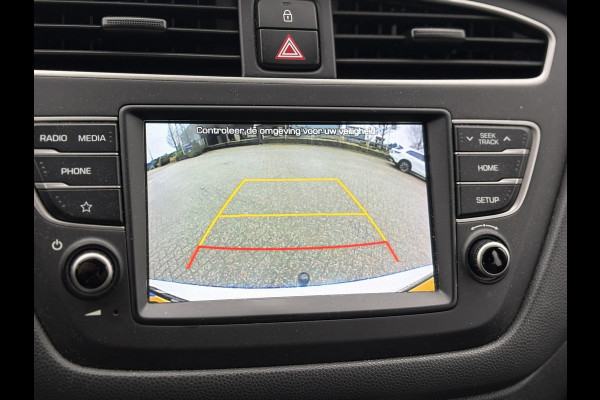 Hyundai i20 1.0 T-GDI i-Motion | Apple Carplay/Android Auto, Camera, Airco, Cruise Control | Dealeronderhouden| 1e Eigenaar NAP |